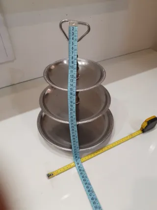 Frutero de metal de 3 pisos