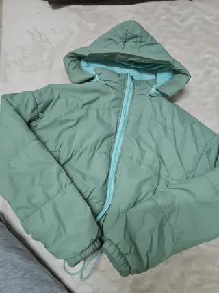 Chaqueta de invierno verde y turquesa