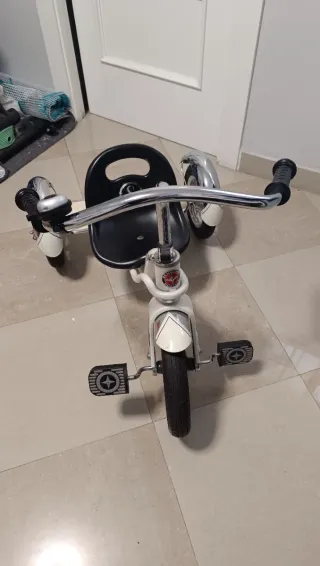 Triciclo Schwinn Clásico Blanco