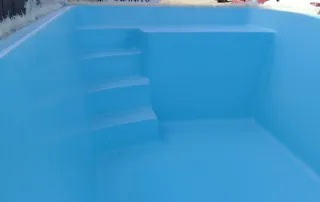 Piscina poliéster 6.40x3m Modelo playa