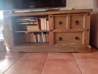 Mueble TV madera y cristal