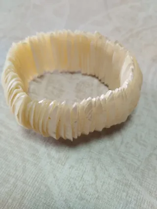 Pulsera de mujer beige