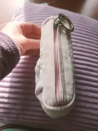 Bolsito de aseo o joyas acolchado