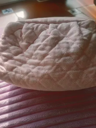 Bolsito de aseo o joyas acolchado