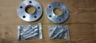 Separadores 5x112 Audi A4 B8 + Tornillos
