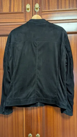 Chaqueta ante negra Zara