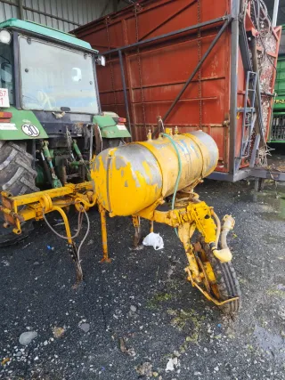 Aplicador de abono líquido