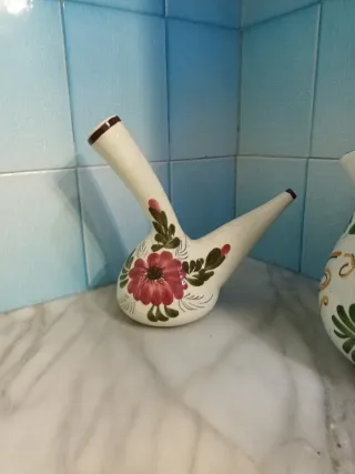 Jarrón y porrón antiguo cerámica pintada