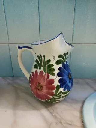 Jarrón y porrón antiguo cerámica pintada