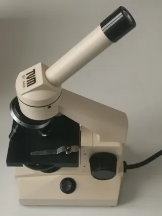 Microscopio Biológico TVM