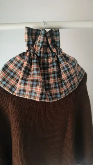 Cuello decorativo hecho a mano