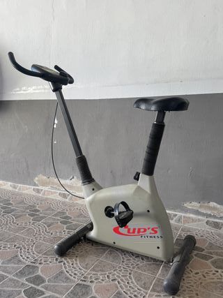 BICICLETA ESTÁTICA CUP’S FITNESS