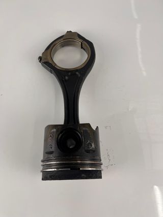 Pistón con biela Mercedes-Benz A6420307717