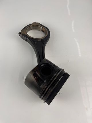 Pistón con biela Mercedes-Benz A6420307717