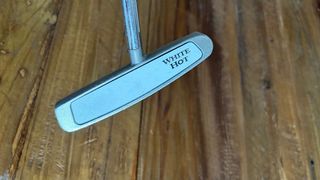 Putter Odyssey White Hot #2 Center Shafted