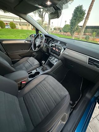 Volkswagen Touran 2020 7 plazas