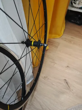 Bicicleta de carretera Triarch azul