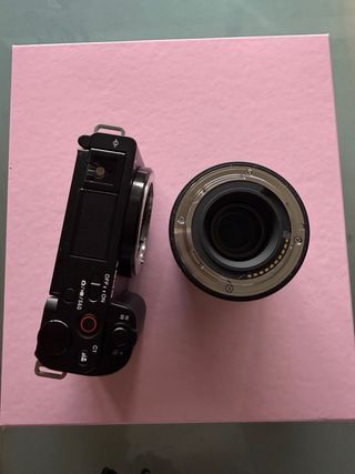 Cámara Sony ZV-E10 + Sigma 50mm