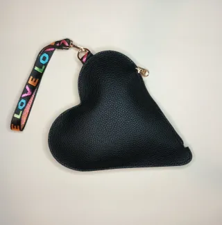 Bolso Corazón Piel Vegana Negro