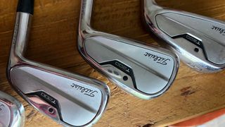 Titleist T-200 Hierros del P al 5