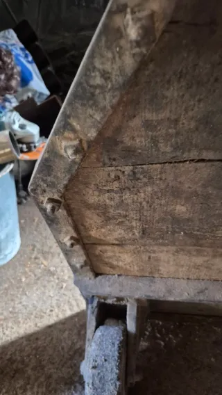 Carro o plataforma de arrastre antigua madera