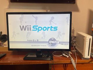 Nintendo Wii + Mario Kart Wii e Wii Sports