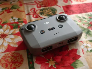 DJI NEO Fly More Combo Drone