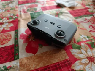 DJI NEO Fly More Combo Drone