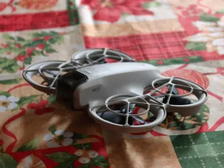 DJI NEO Fly More Combo Drone