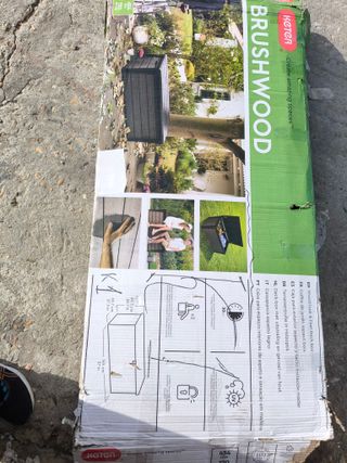 Keter Brushwood - Arcón exterior, Baúl almacenaje, armario 454L