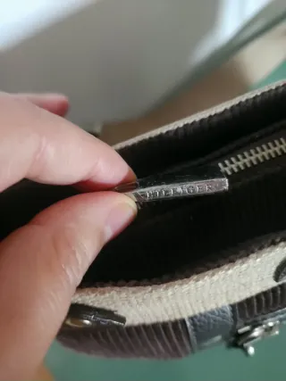 Bolso Tommy Hilfiger Negro y Beige