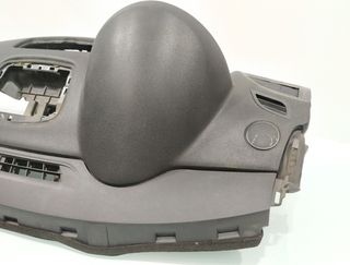 Salpicadero renault 681002517r megane iii 561841