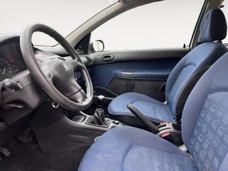 Peugeot 206 2001