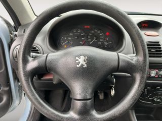 Peugeot 206 2001