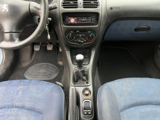 Peugeot 206 2001