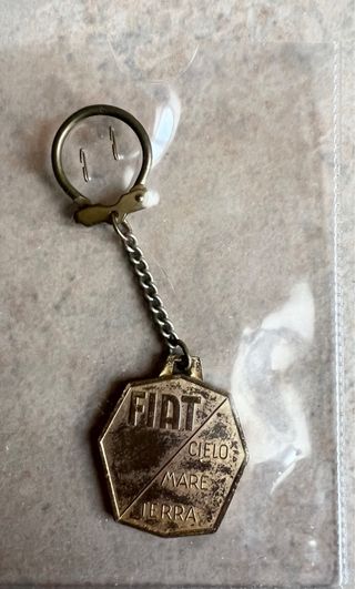 Portachiavi Fiat smaltato vintage