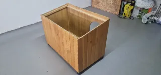 Caseta de madera para perros