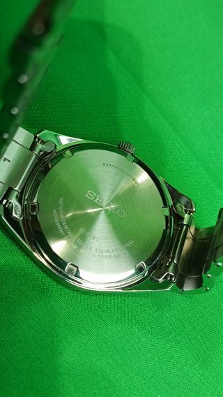 Reloj Seiko SUR527P1 Verde Oliva y Plateado