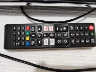 Televisor Samsung LED Smart TV de 40 pulgadas