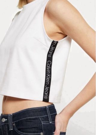 Talla M. Crop Top sin mangas CALVIN KLEIN