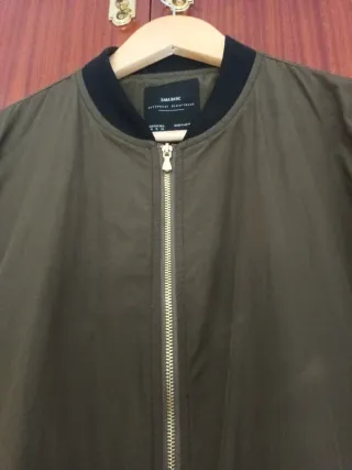 Chaqueta Bomber Zara Verde Militar Talla M
