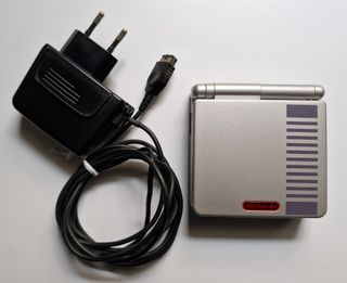 Game Boy Advance SP NES IPS V5 Plata