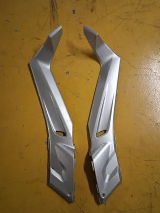 Yamaha Xmax 125 Carenado Lateral