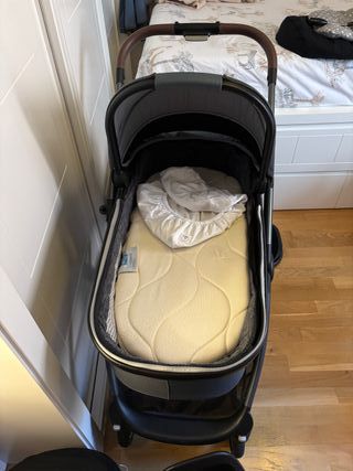 Silla de paseo + cuco y silla coche