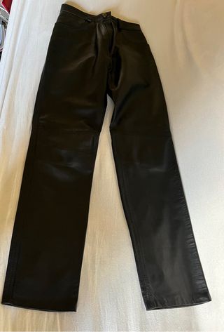Pantalón de cuero negro sin estrenar