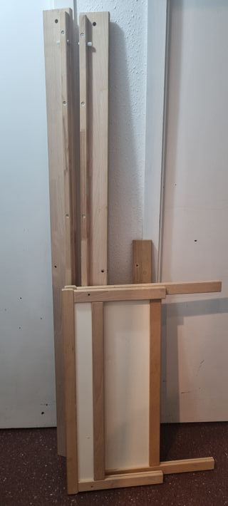 Cama infantil con barrera de seguridad