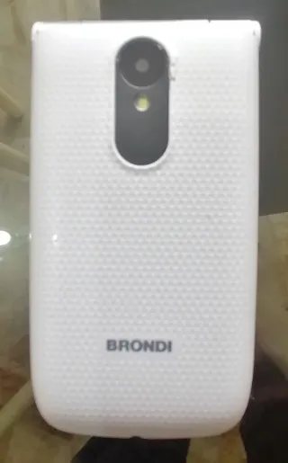 Brondi Magnum 4 Cellulare GSM Dual SIM