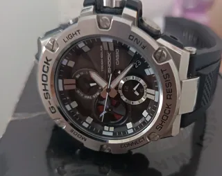 Orologio G-SHOCK Tough Solar GST-B100D