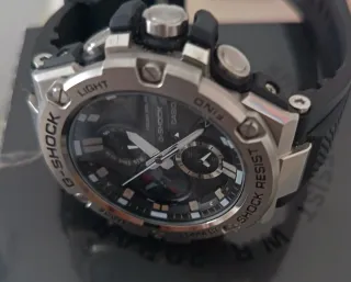 Orologio G-SHOCK Tough Solar GST-B100D