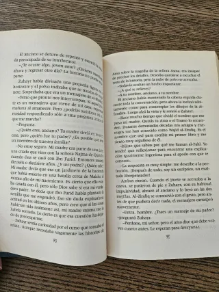 A la sombra del granado - Ali Tariq